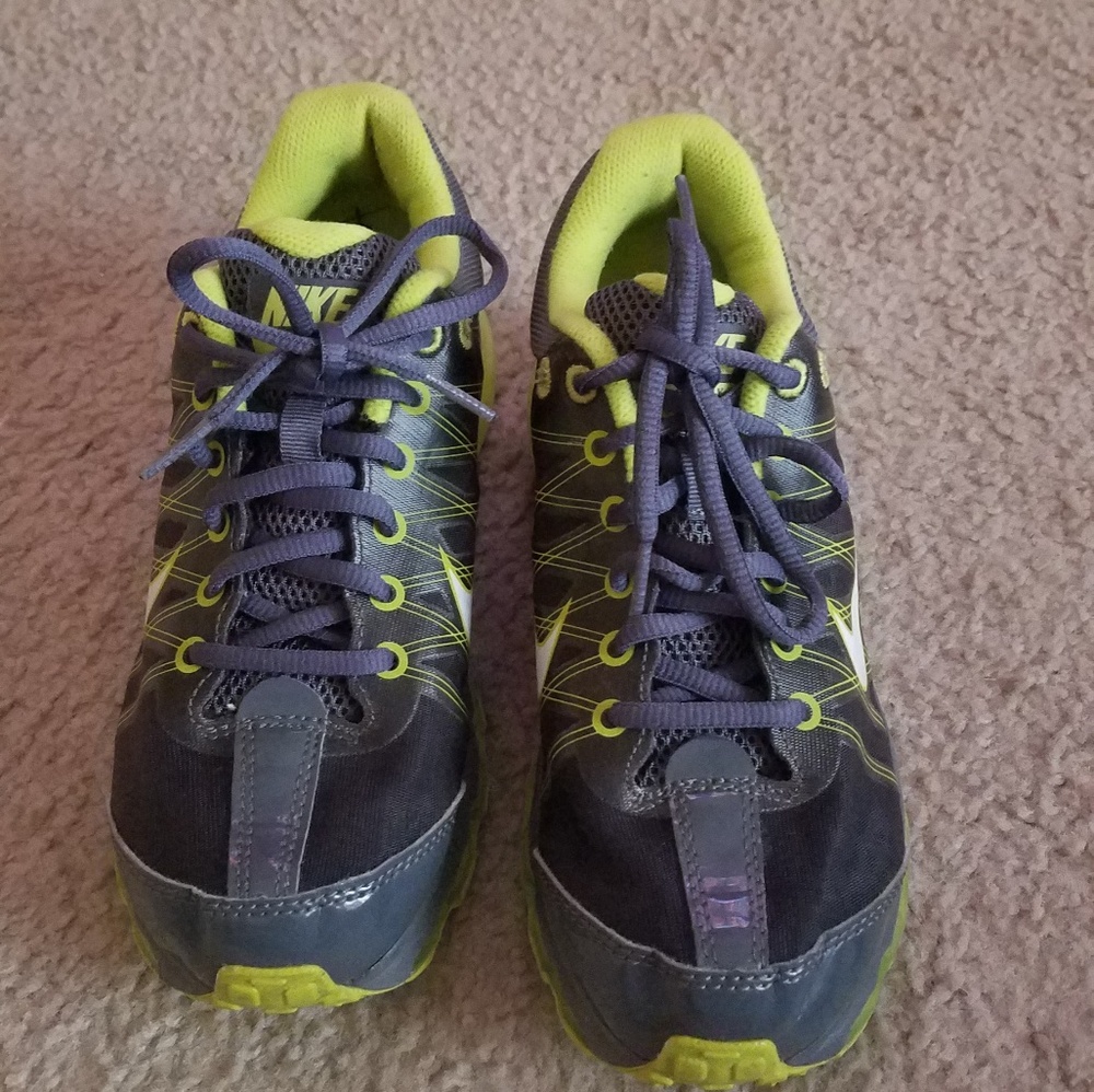 Boys sneakers